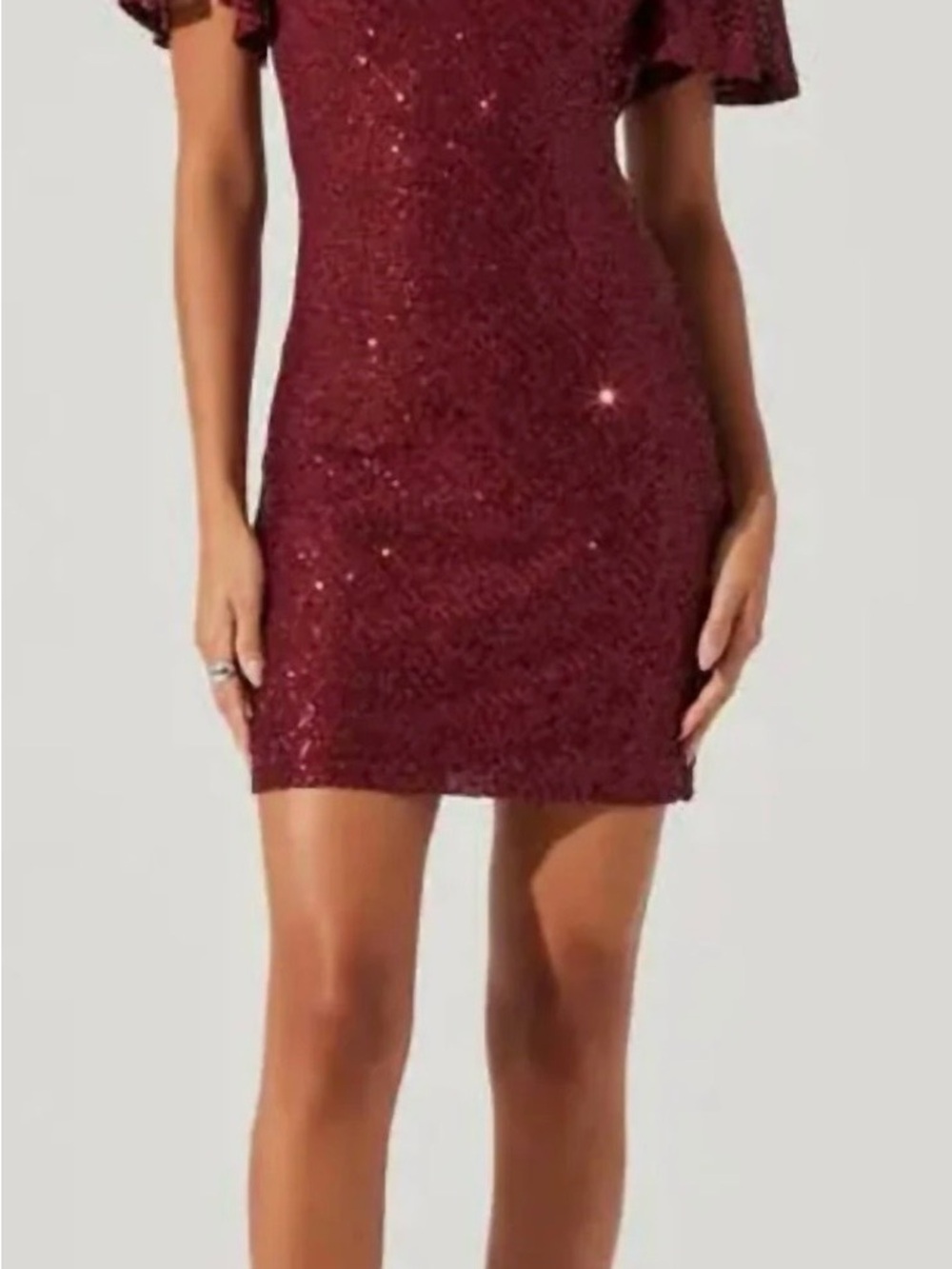 ASTR The Label Wine Sequin Crew Neck Flutter Sleeve Drape
Back Mini
Dress XS